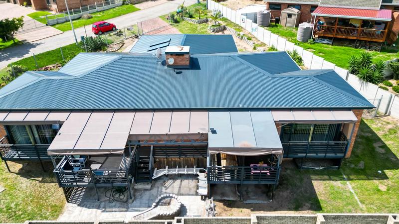 4 Bedroom Property for Sale in Fraaiuitsig Western Cape